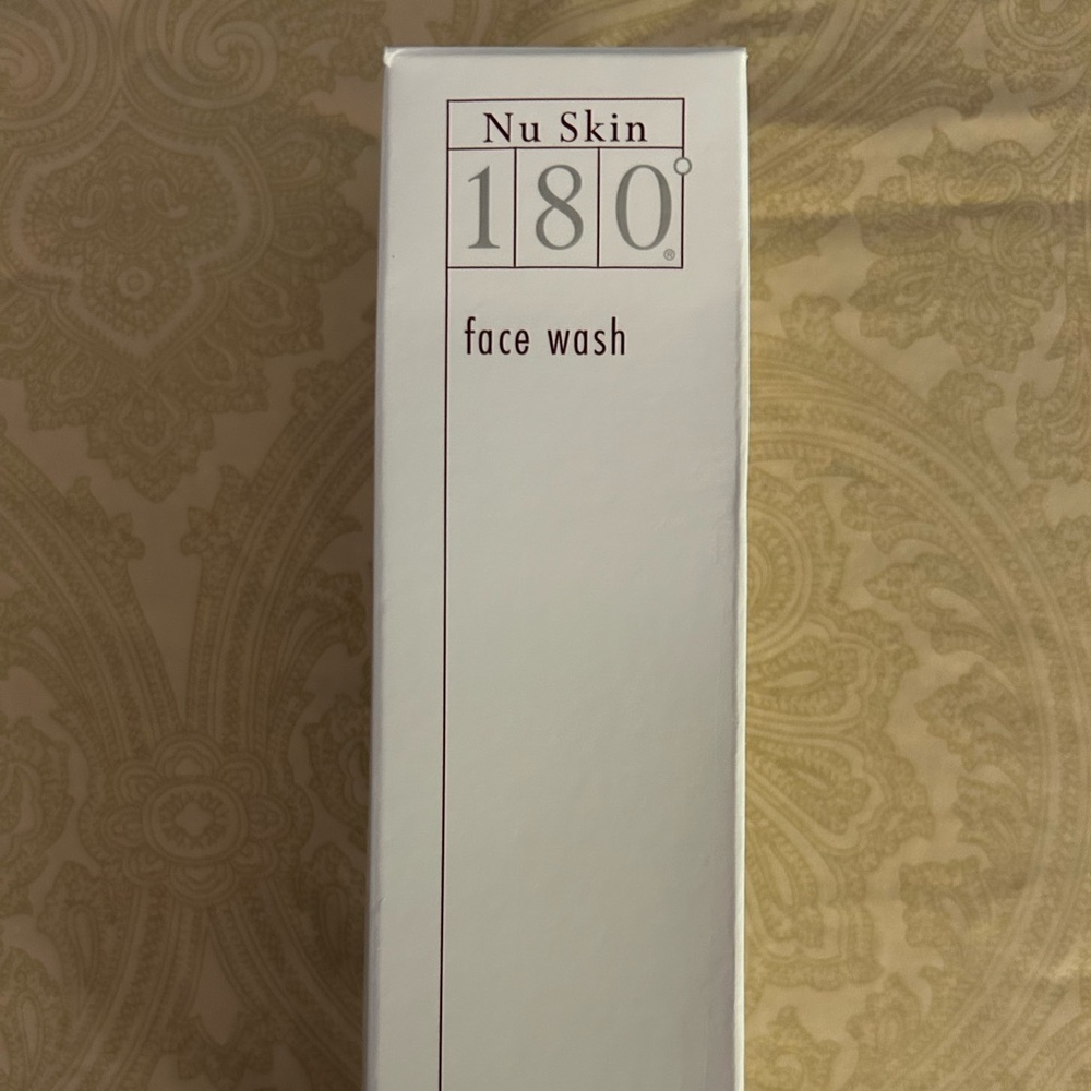 Nu Skin 180 Face Wash - White